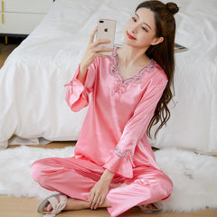 🔥【Топ с дълъг ръкав + панталон】Комплект от копринена пижама от две части за жени, домашно облекло