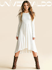 Рокля в Един Цвят с Кръгла Яка и Дълъг Ръкав