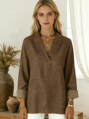 Риза с V-Яка и Деним Ефект в Един Цвят