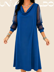 Ретро Рокля с Дълбоко Яка и Мрежести Ръкави