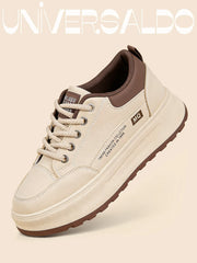 Бели спортни обувки с дебела и мека подметка