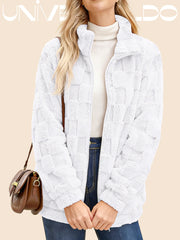 Яке с Изправена Яка, Каре и Молния от Имитиран Кож