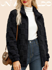 Яке с Изправена Яка, Каре и Молния от Имитиран Кож