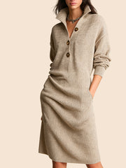 Плетена Свободна Рокля С Копчета И Стоящ Яка