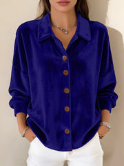 Кадифена Блуза с Отложна Яка, Копчета и Отворен Преден Дизайн
