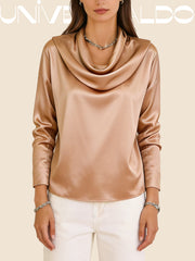 Блуза от Сатен с Плисирана Яка и Дълъг Ръкав