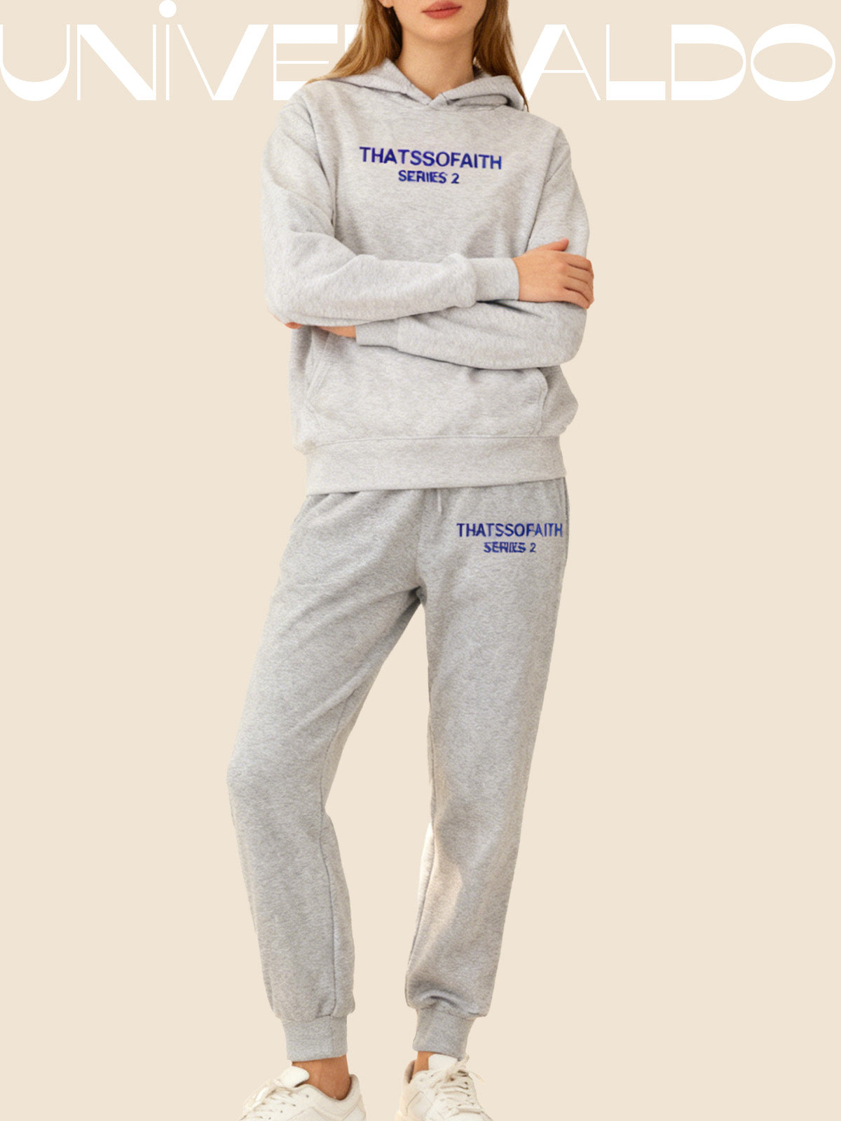 Комплект с Качулка и Принт с Букви