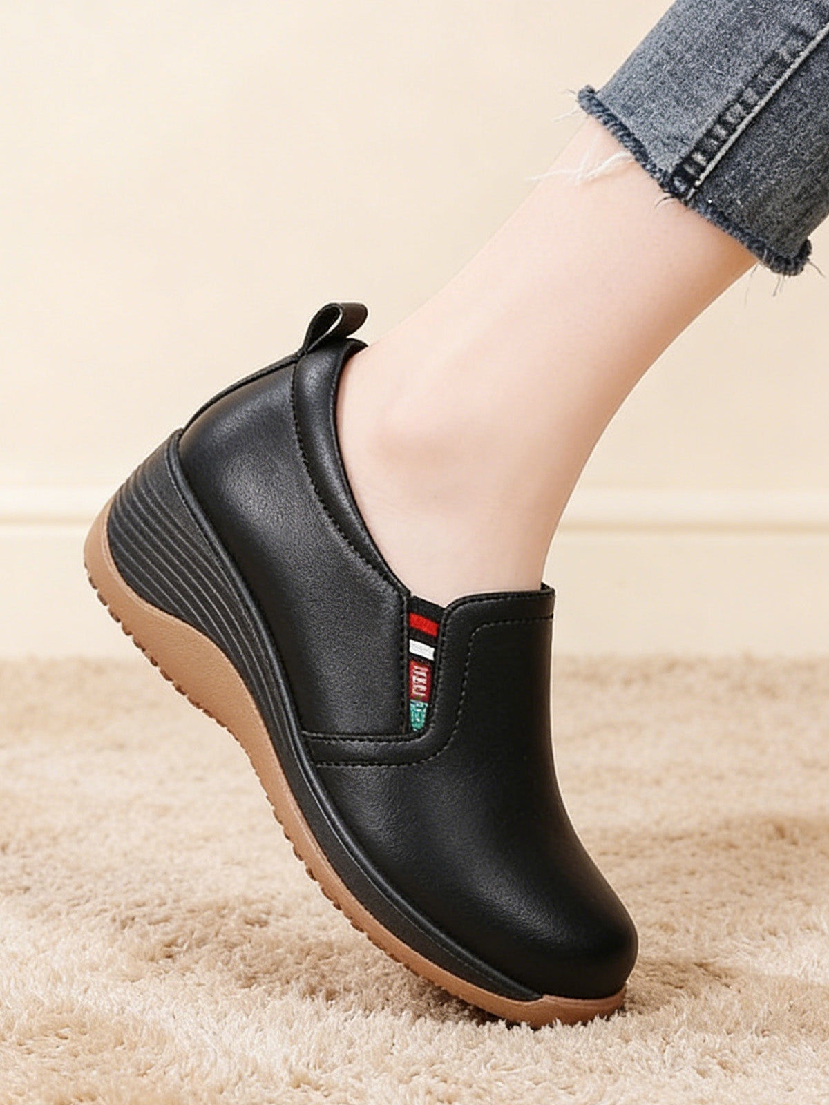 Дамски Лофери с Мека и Дебела Подметка