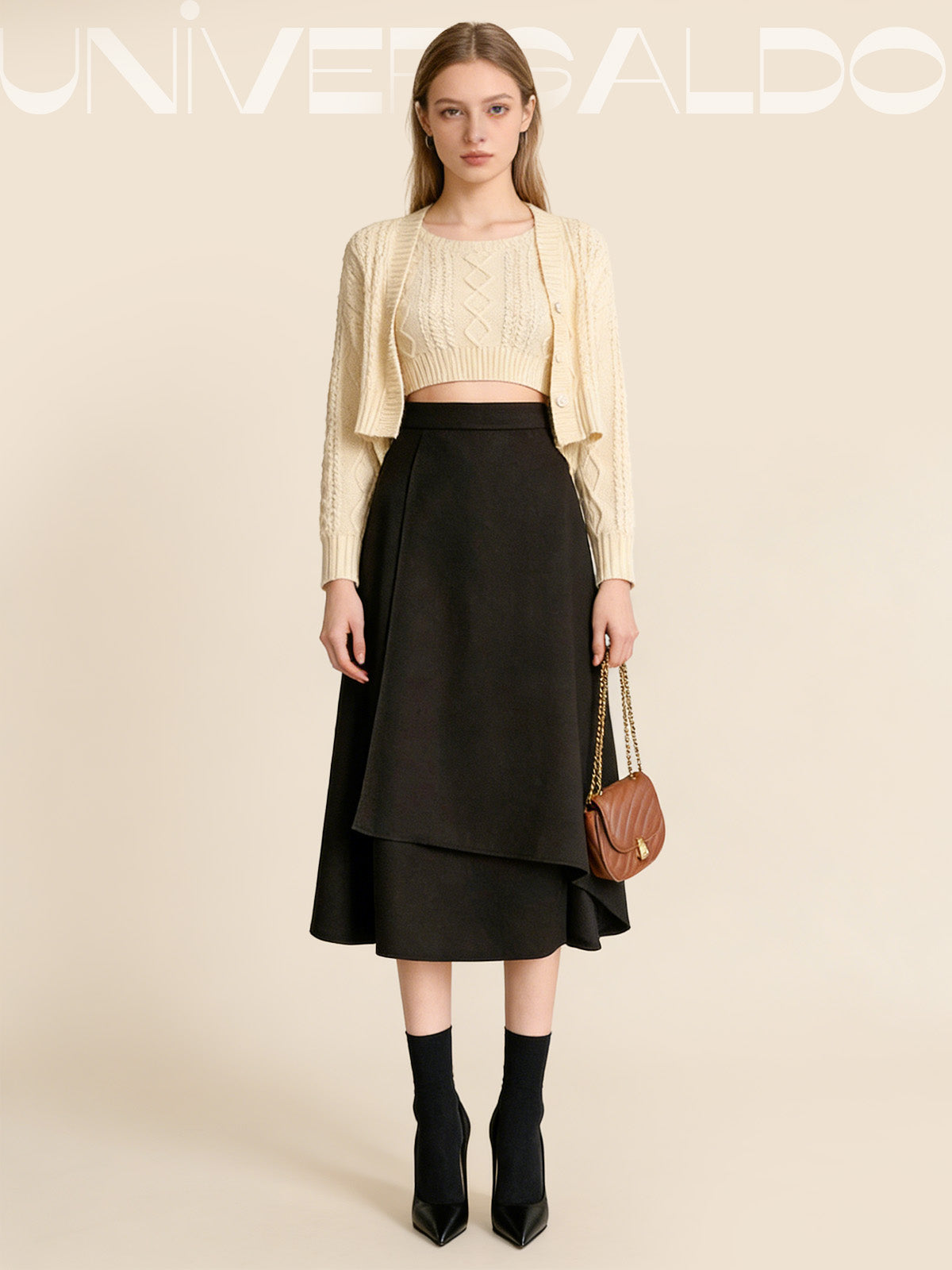 Неправилна Полу-Рокля с Висока Талия и Воденещ Крой