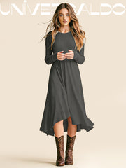 Рокля в Един Цвят с Кръгла Яка и Дълъг Ръкав