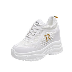 Спортни Обувки с Вградена Подметка и Мрежест Външен Слой