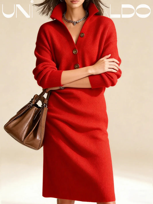 Плетена Свободна Рокля С Копчета И Стоящ Яка