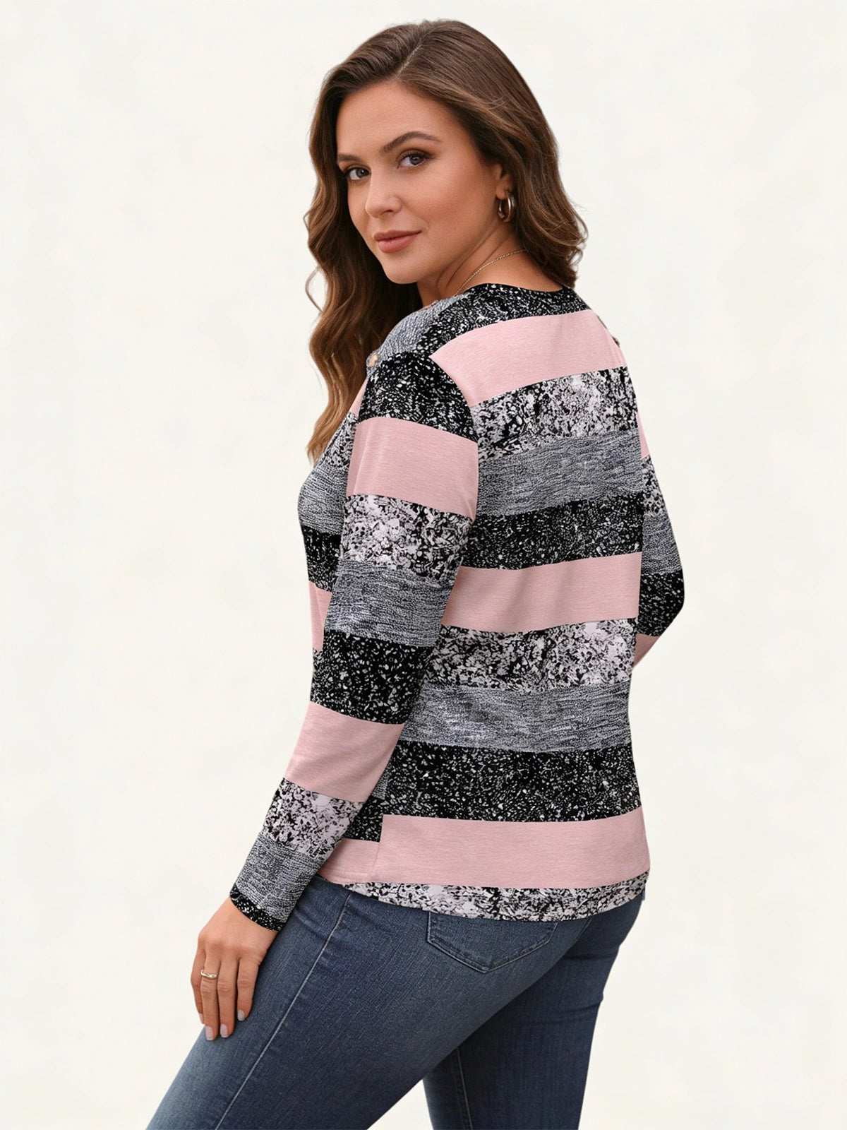 Тениска с Копчета на Рамото и Принт на Ивици