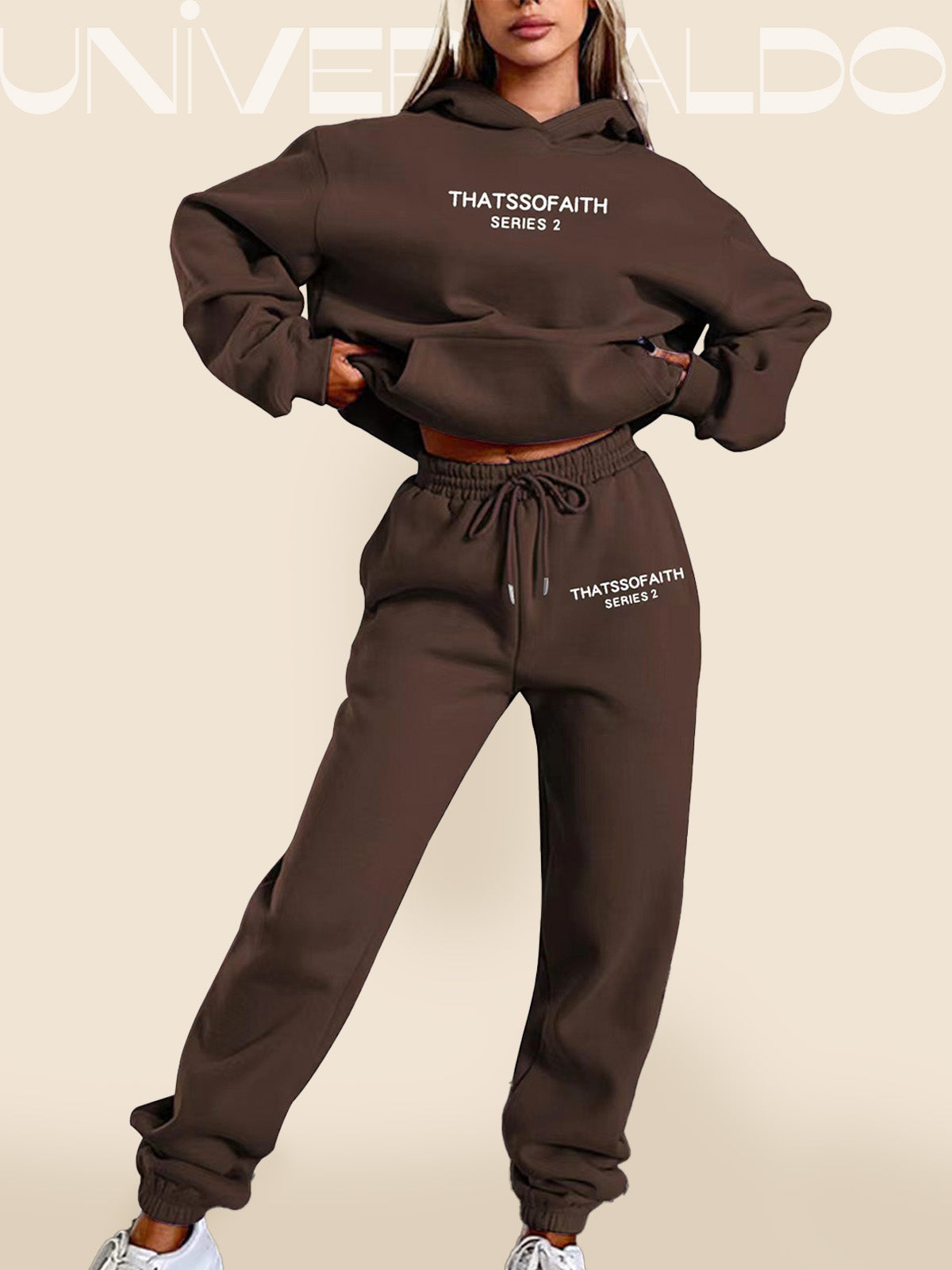 Комплект с Качулка и Принт с Букви