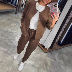 🧥🌙 Удобен и стилен, ежедневният комплект от суитшърт и яке вече е наличен! 💃【Топ + Панталон】