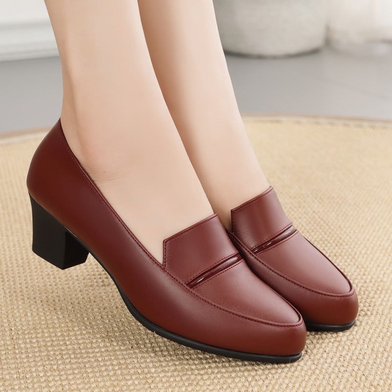 Обувки с Мека Кожа, Мека Подметка и Среден Ток