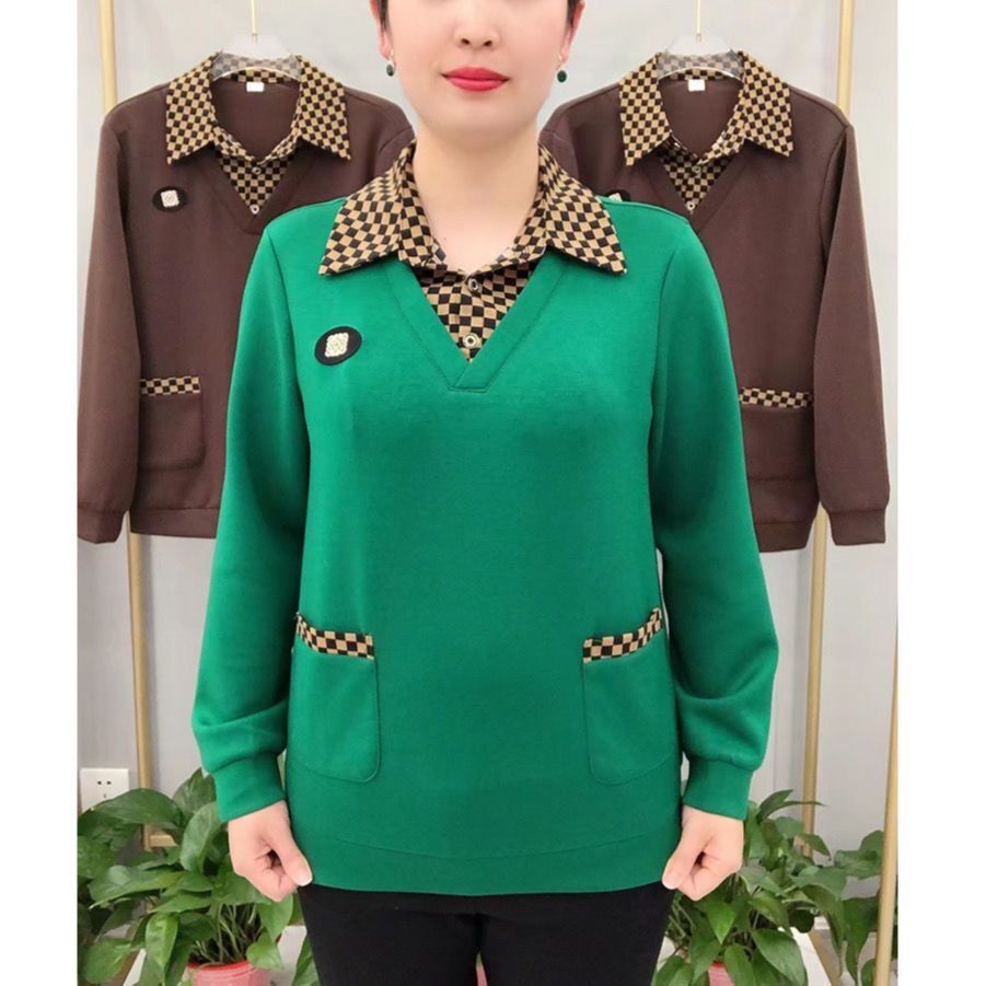 Псевдо-двуделни пуловери с каре, които ще са модерни през 2026 г.