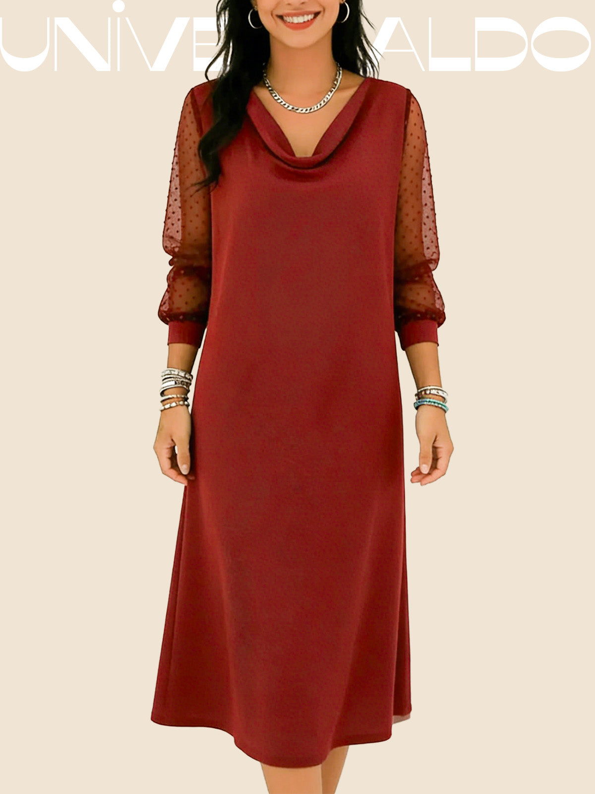 Ретро Рокля с Дълбоко Яка и Мрежести Ръкави