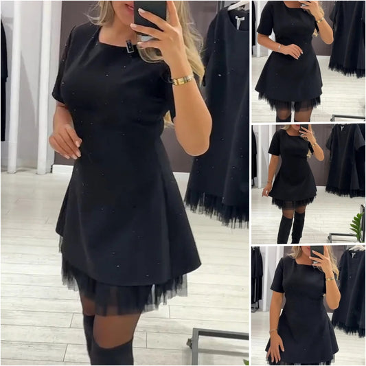 Рокля с Кристали и Мрежест Долен Ръб