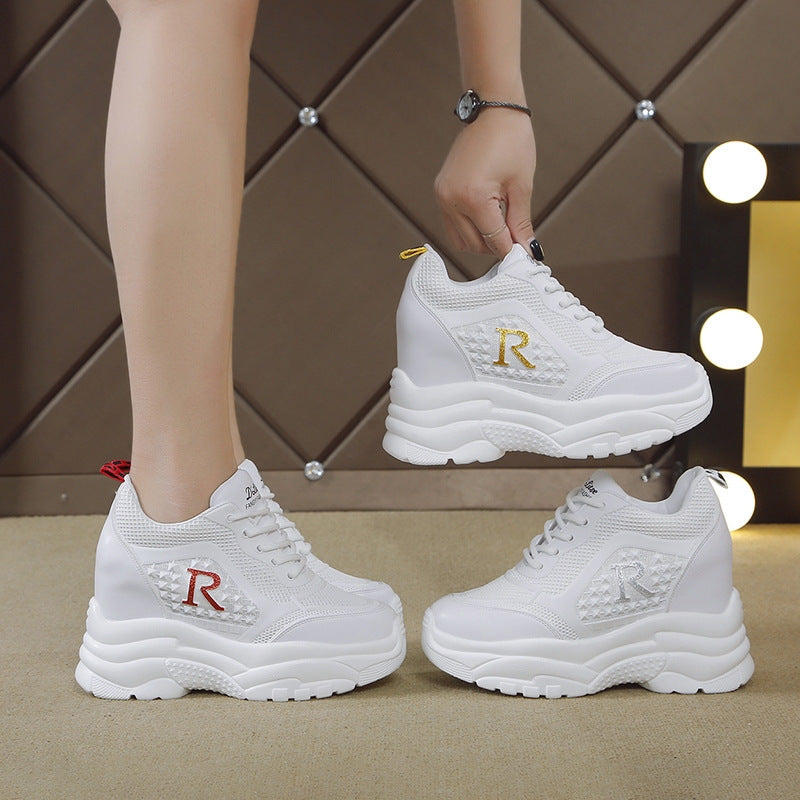 Спортни Обувки с Вградена Подметка и Мрежест Външен Слой