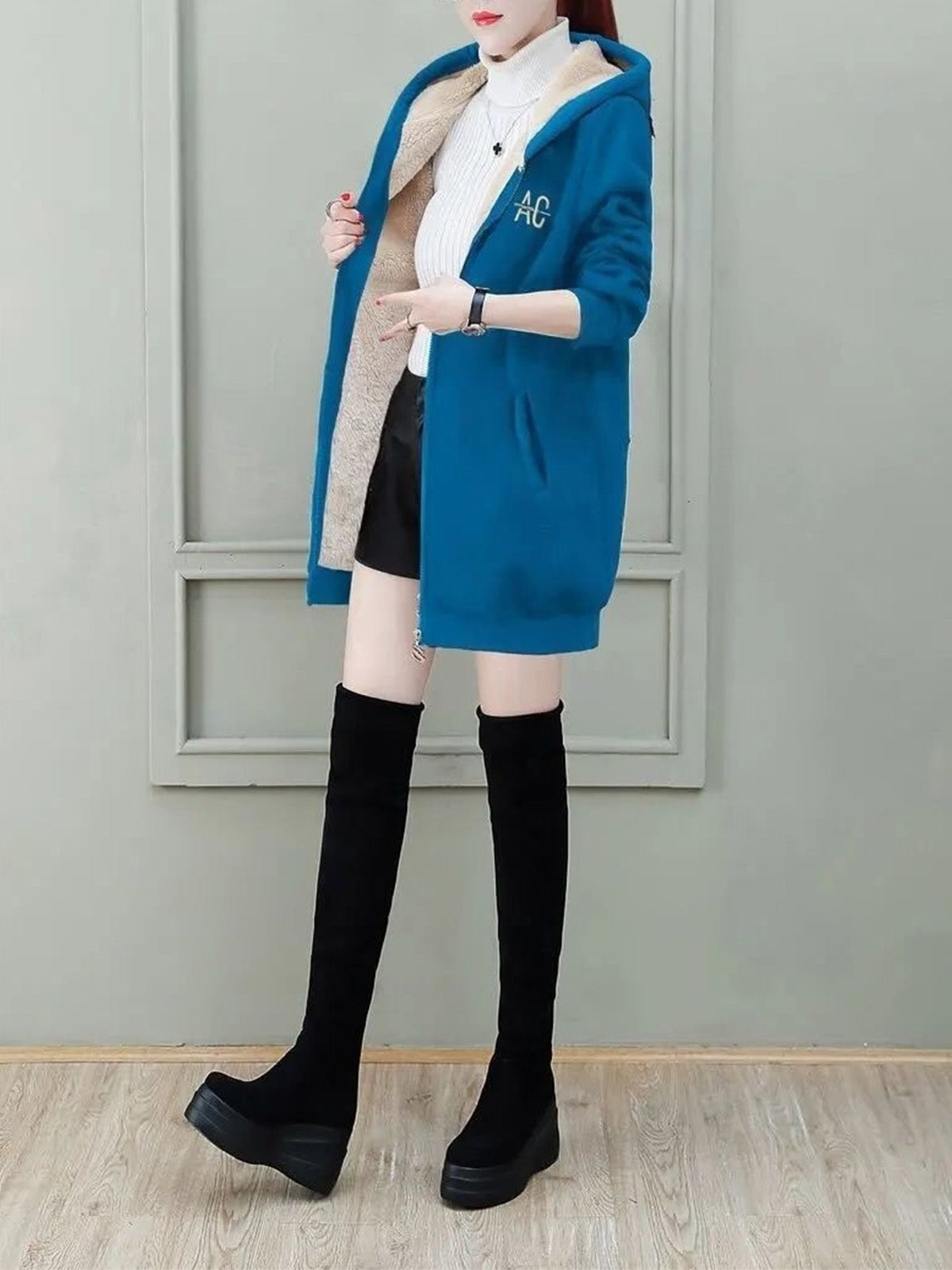 Яке с Качулка и Агнешка Подплата