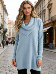 Плетена Блуза в Един Цвят с Дълбоко V-Яка